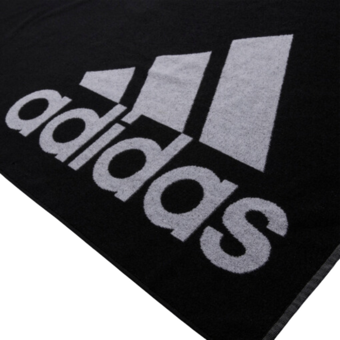 Adidas Handdoek large